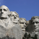 Las cabezas de Washington, Jefferson, T. Roosevelt y Lincoln en el Monte Rushmore. Wikimedia Commons
